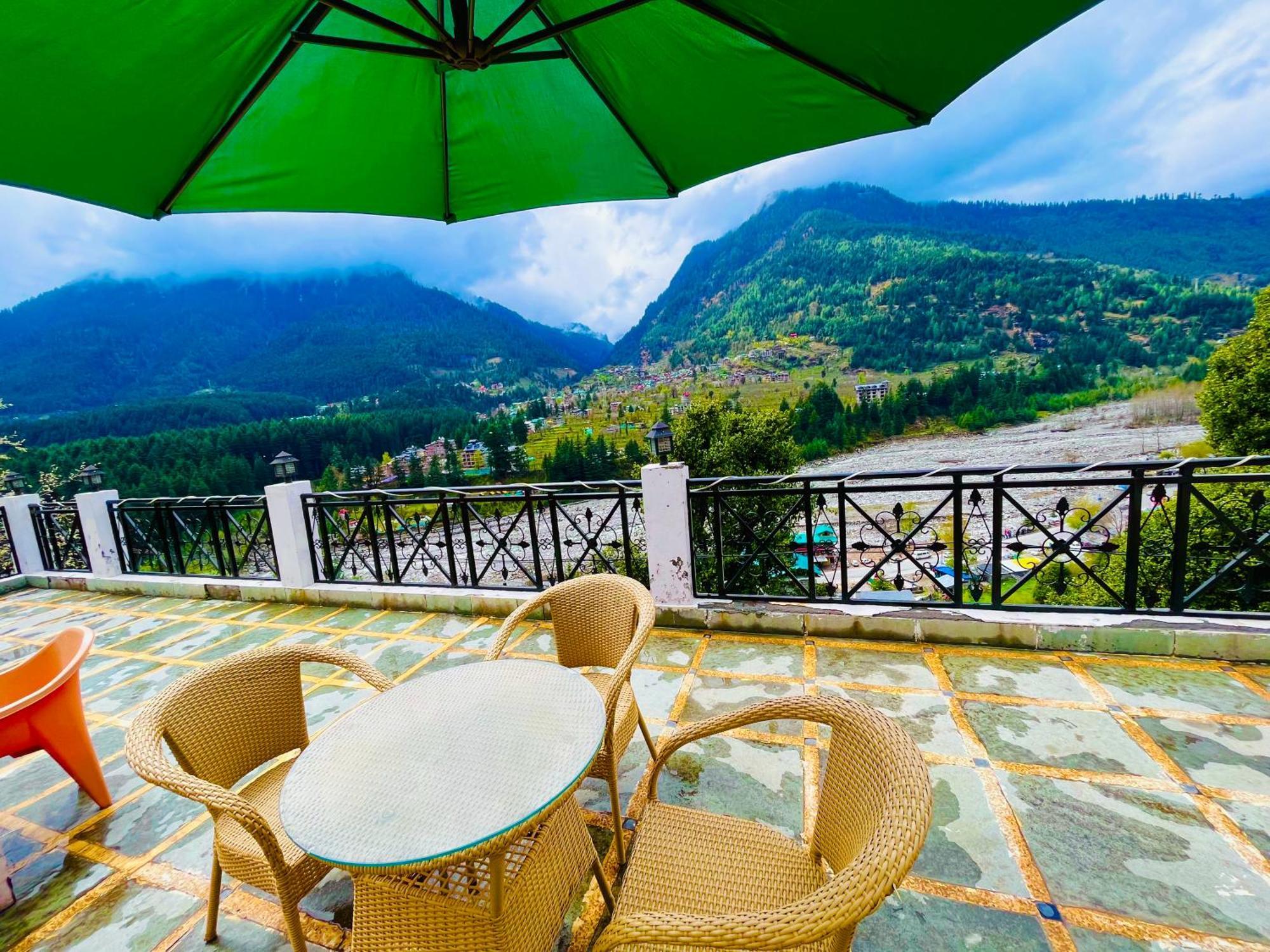 Hotel Hollywood Manali - Scenic River & Mountain View With Premium Rooms ภายนอก รูปภาพ