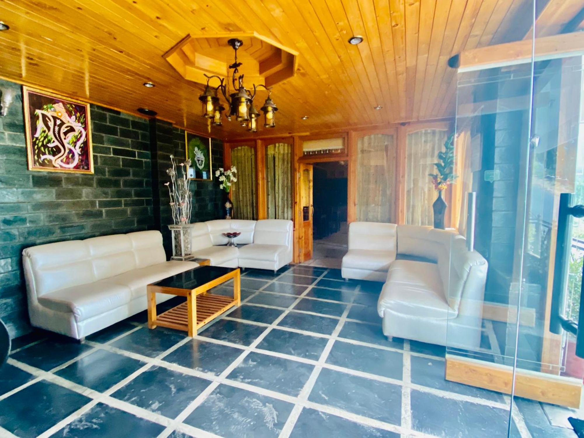 Hotel Hollywood Manali - Scenic River & Mountain View With Premium Rooms ภายนอก รูปภาพ